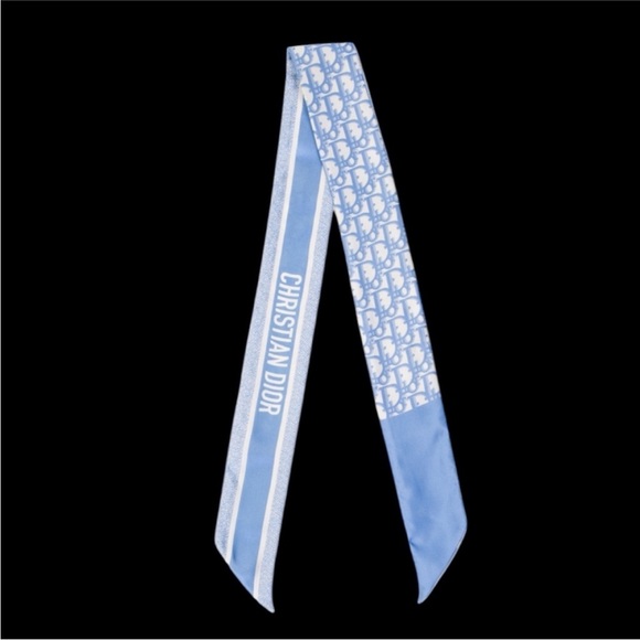 Mini Must Haves 🛍️🛍️ - Picture 6 of 6